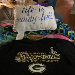 Green Bay Super Bowl XLV champion shirt. 02/06/11